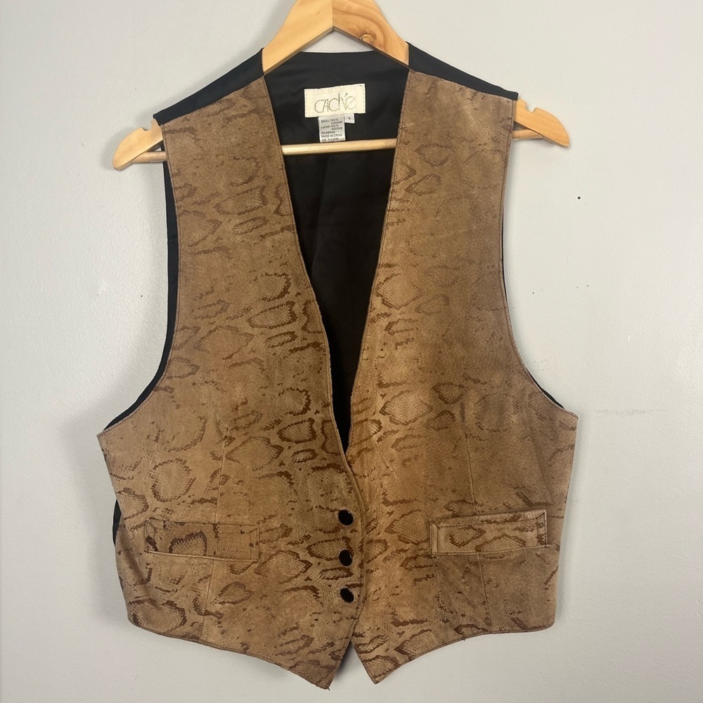 Vintage Genuine Leather Cache Vest size Large snake snap button western